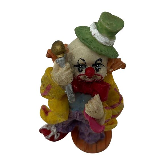Hand-Painted Resin Clown Figurine Holding Microphone 3.5" Tall Artist Performer - Picture 7 of 12